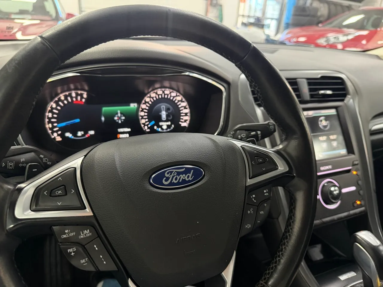 Vehicle image 13