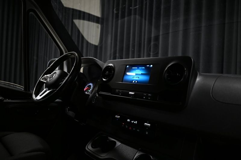Mercedes Sprinter bild 24