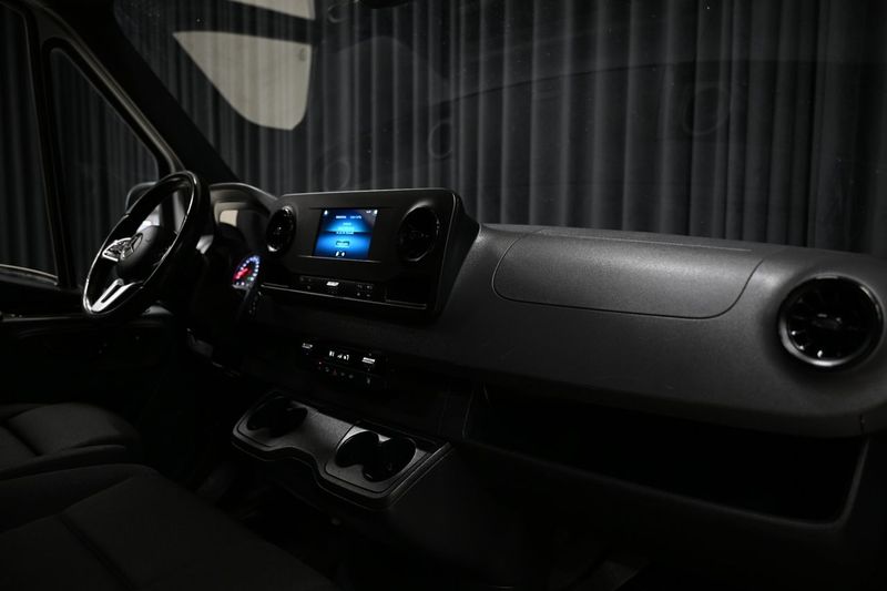 Mercedes Sprinter bild 23