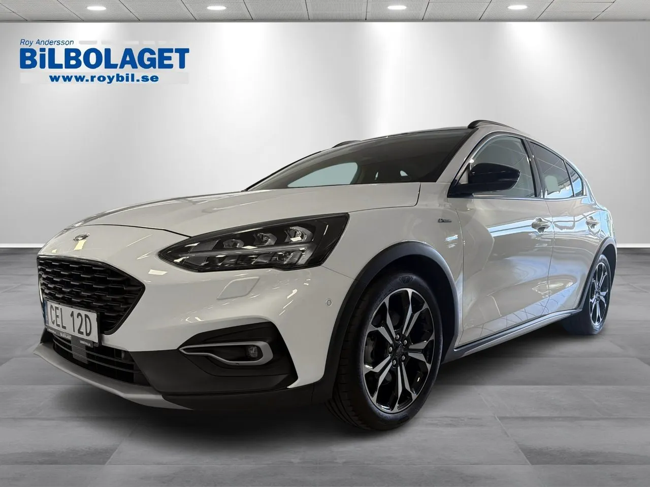 Vehicle image 6