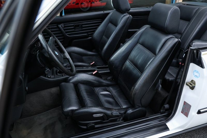 BMW 320 bild 15