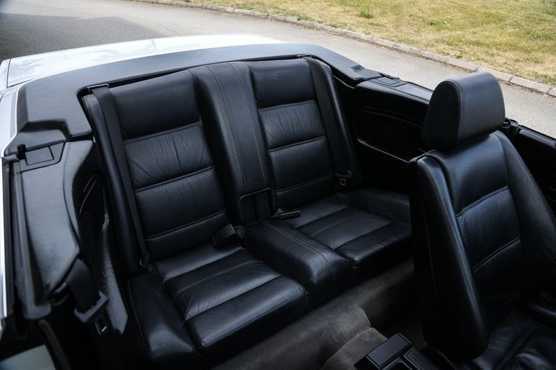 BMW 320 bild 17