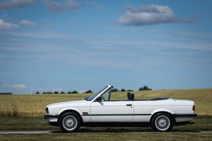 BMW 320 bild 11