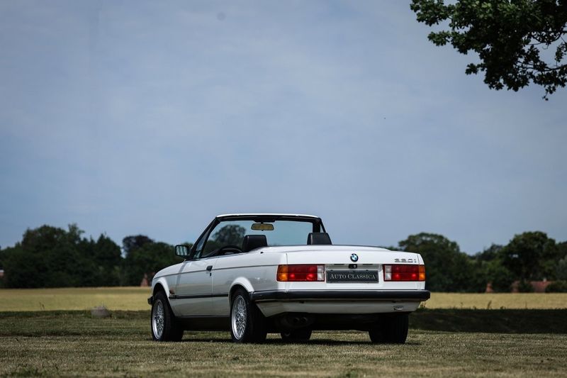 BMW 320 bild 8