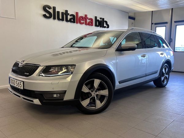 Skoda Octavia Scout 2.0 TDI 4x4 Premium Aut Drag Skinn S/V Hjul - 2017