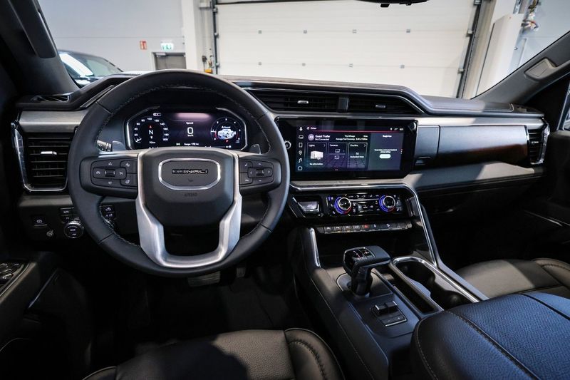 GMC Sierra bild 7