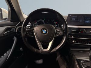 BMW 520 bild 9