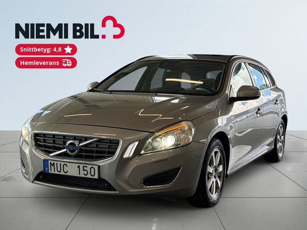 Volvo V60 D2 Momentum S&V-hjul/Dieselvärmare/Taklucka/Navigation - 2013