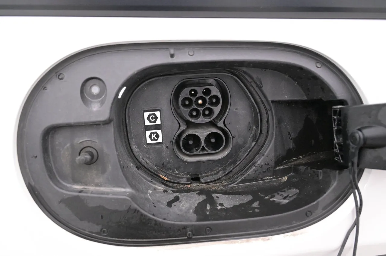 Vehicle image 22