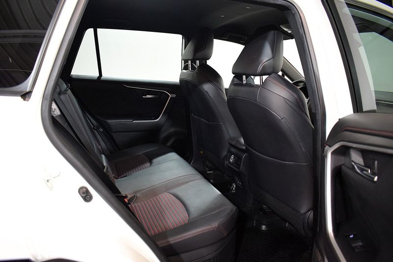 Toyota RAV4 bild 25