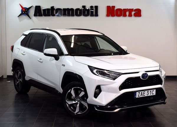 Toyota RAV4 Plug-in Hybrid E-CVT Launch Edition En ägare Drag - 2021
