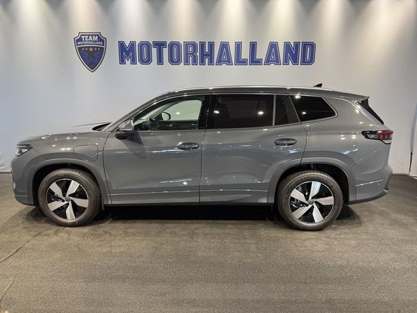 Volkswagen Tayron DEMO* LIFE 1.5 EHYBRID / DRAG - 2026