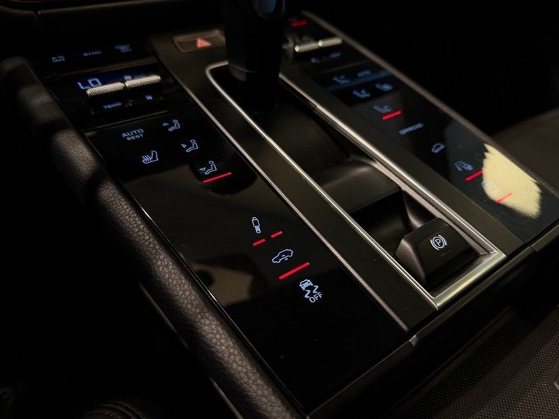 Porsche Macan bild 22