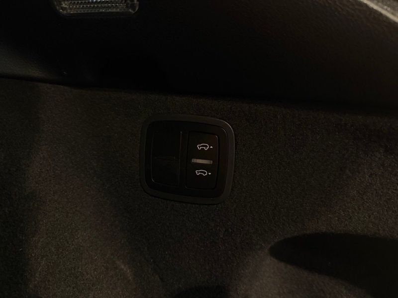 Porsche Macan bild 25