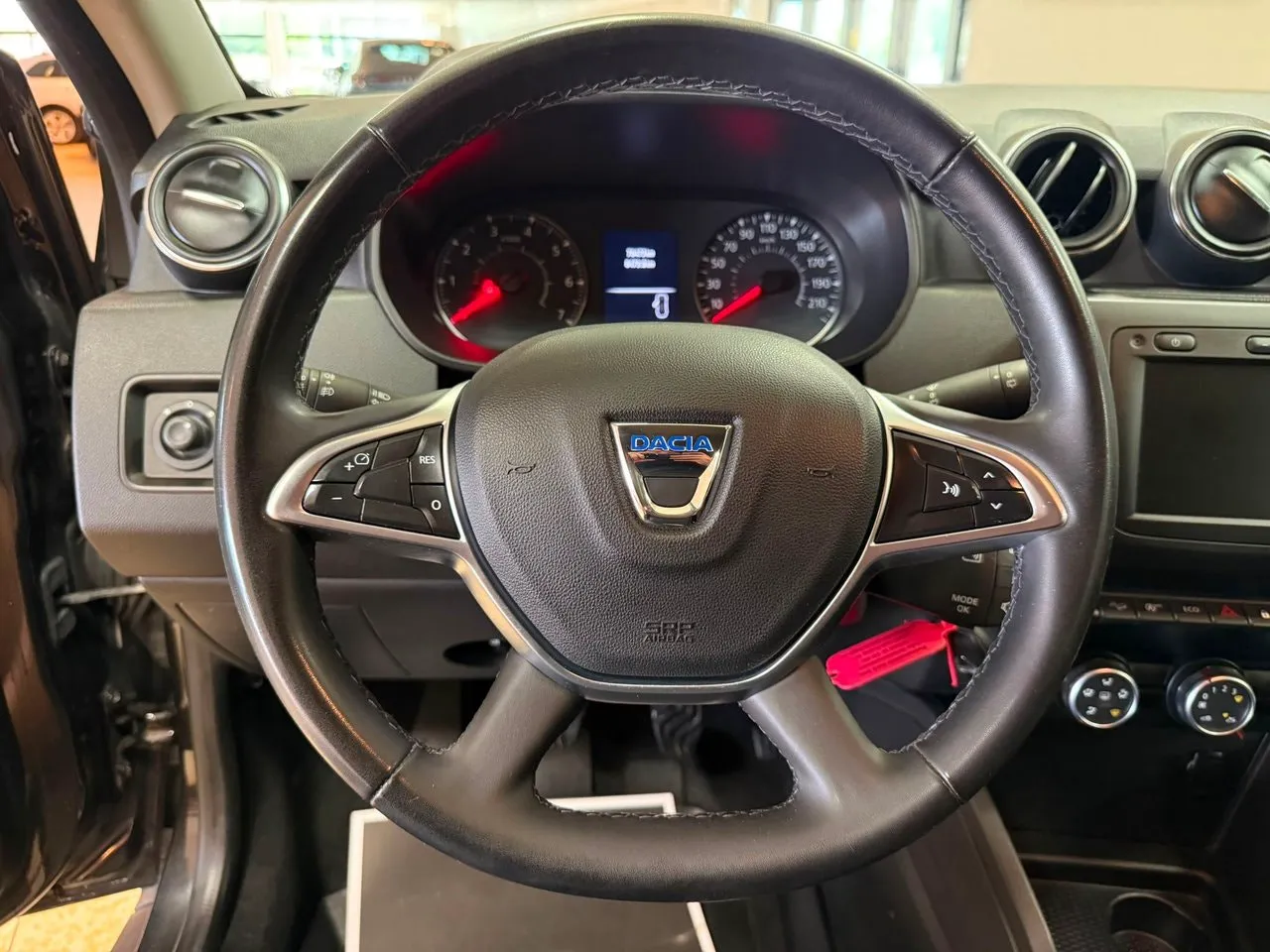 Vehicle image 18