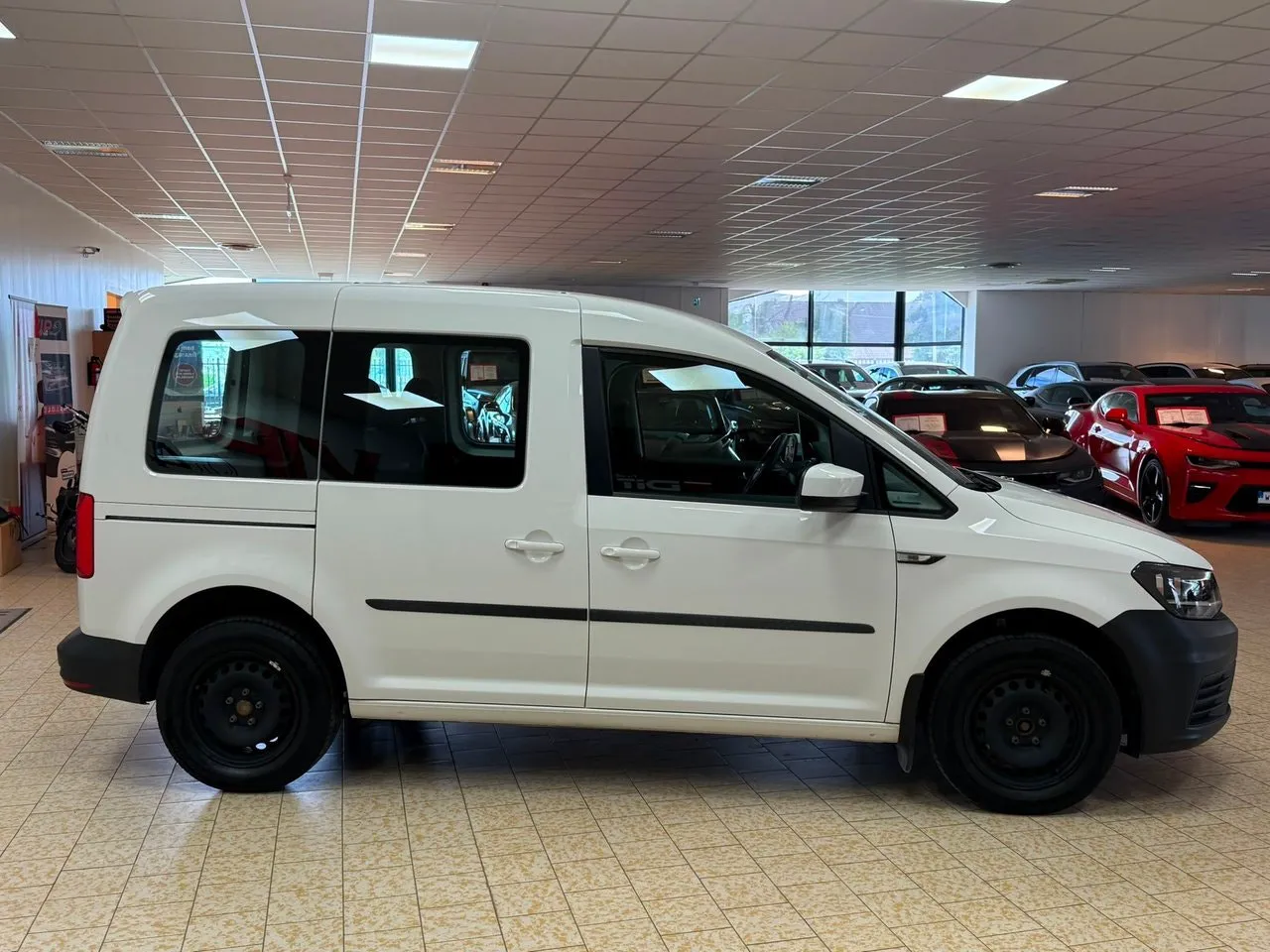 Vehicle image 7