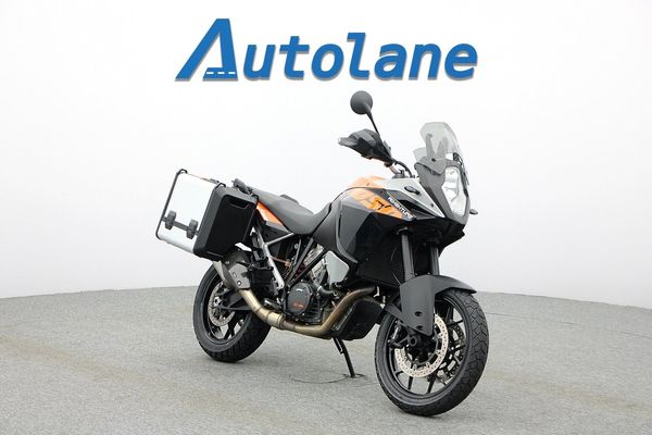 KTM 1050 Adventure ABS *Nyservad, Nya däck - 2015