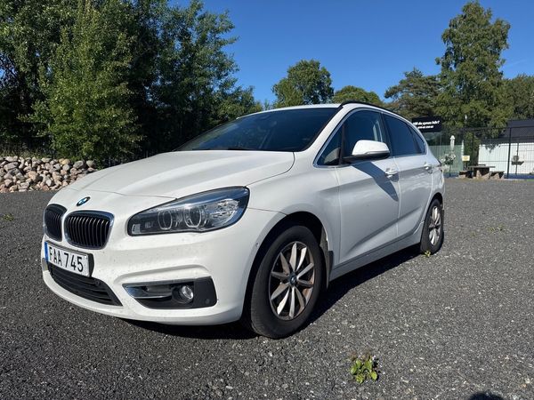 BMW 218 i Active Tourer Luxury Line 6-vxl Euro 6 - 2015
