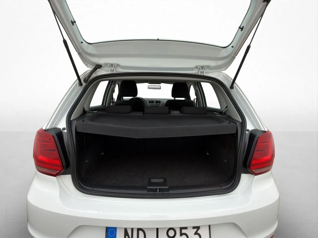 Vehicle image 21