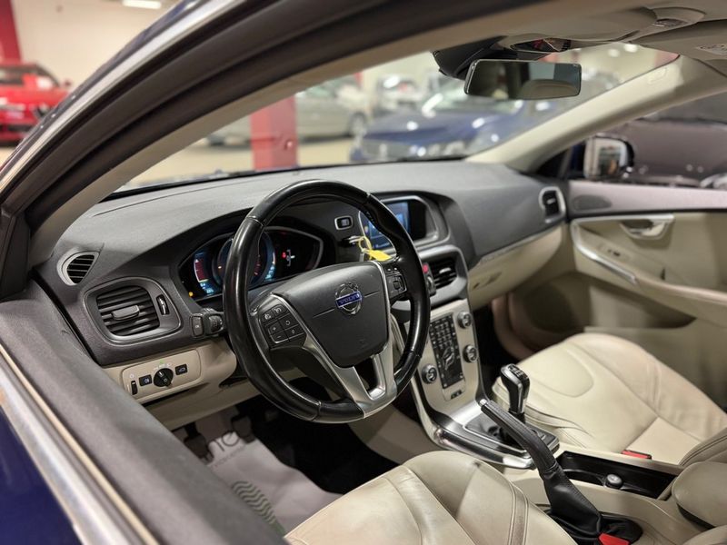 Volvo V40 bild 11