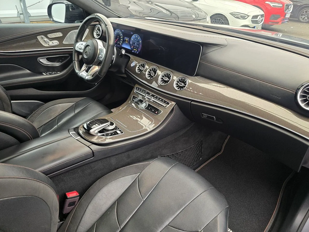 Vehicle image 18