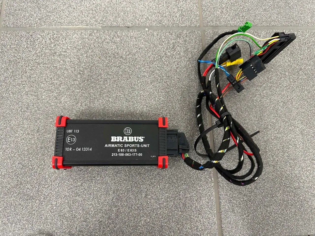 Vehicle image 21