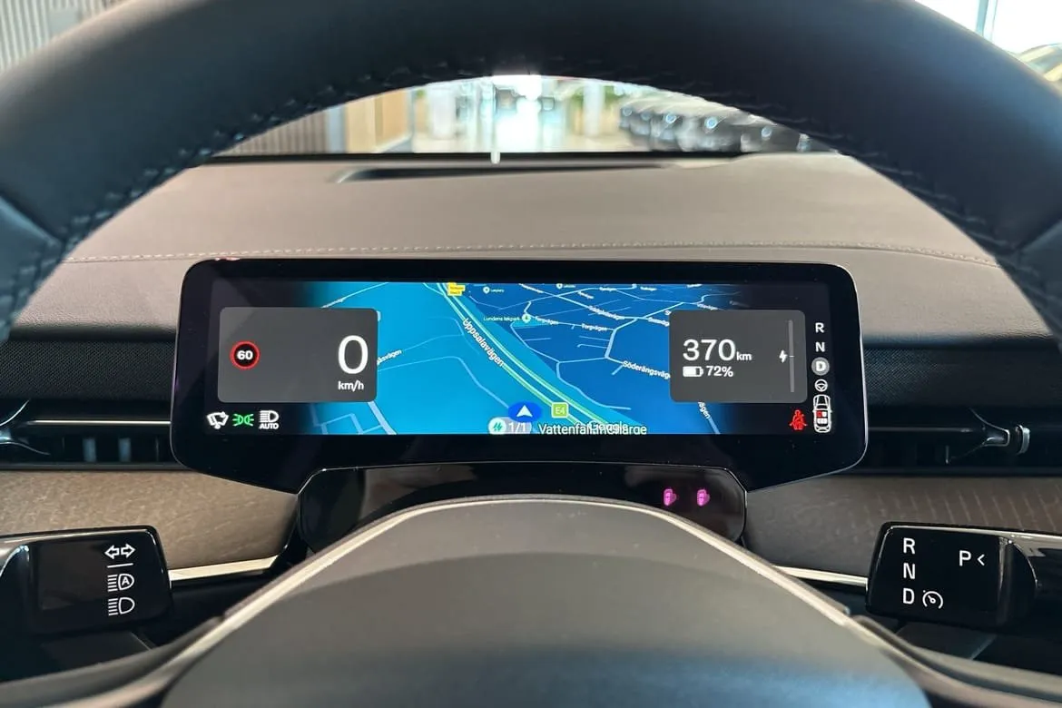 Vehicle image 35