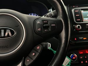 Kia Carens bild 23
