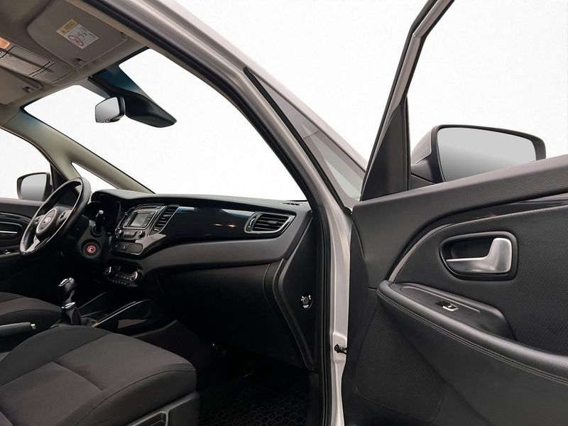 Kia Carens bild 16