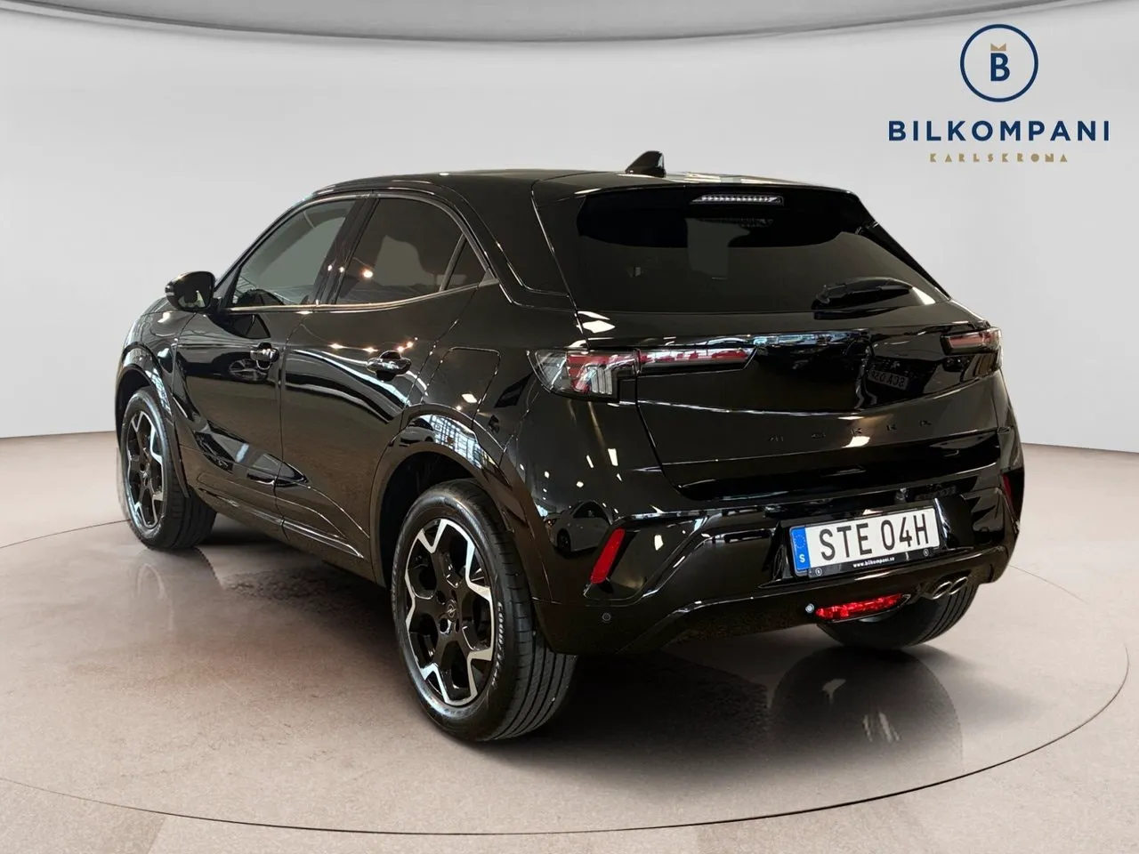 Vehicle image 2