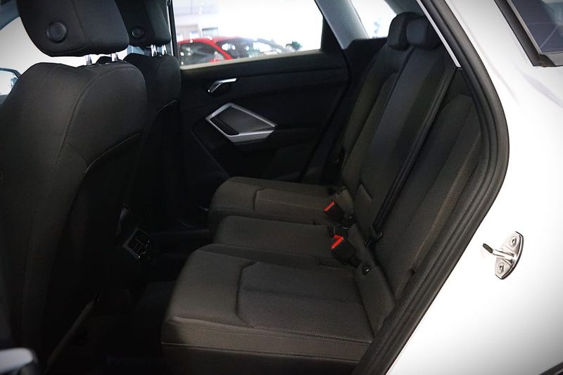 Audi Q3 bild 15