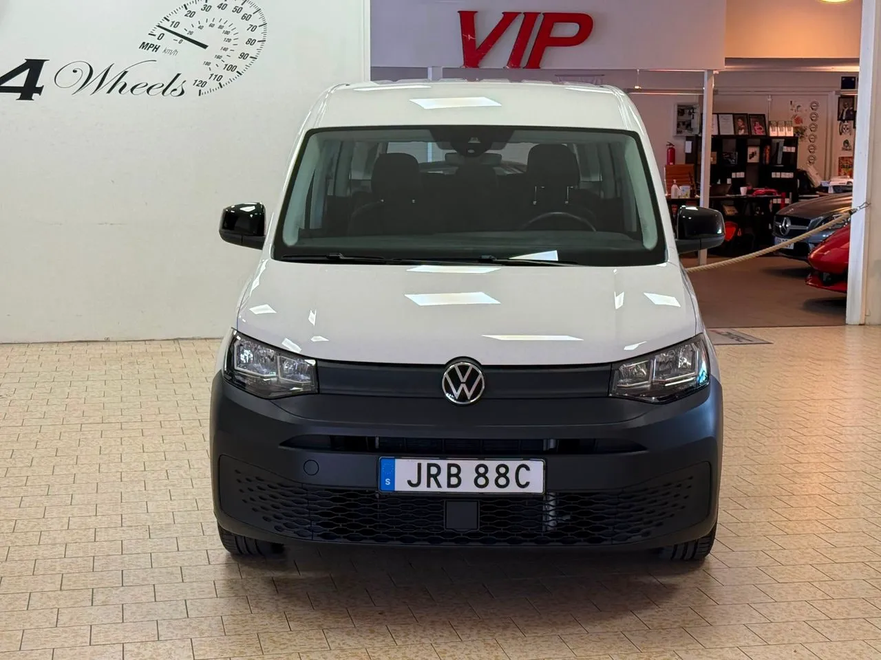 Vehicle image 9