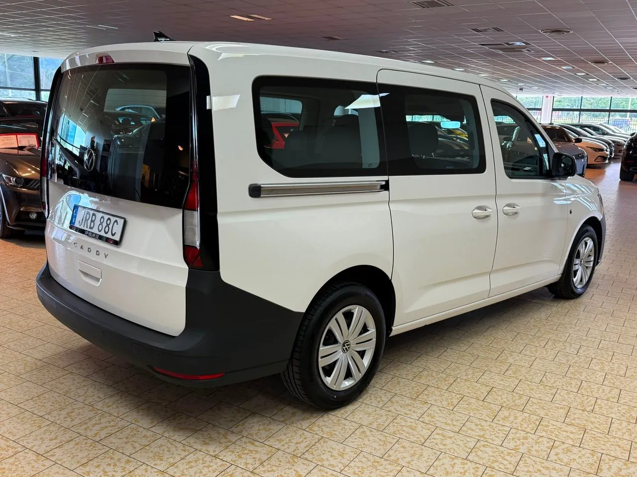 Vehicle image 6