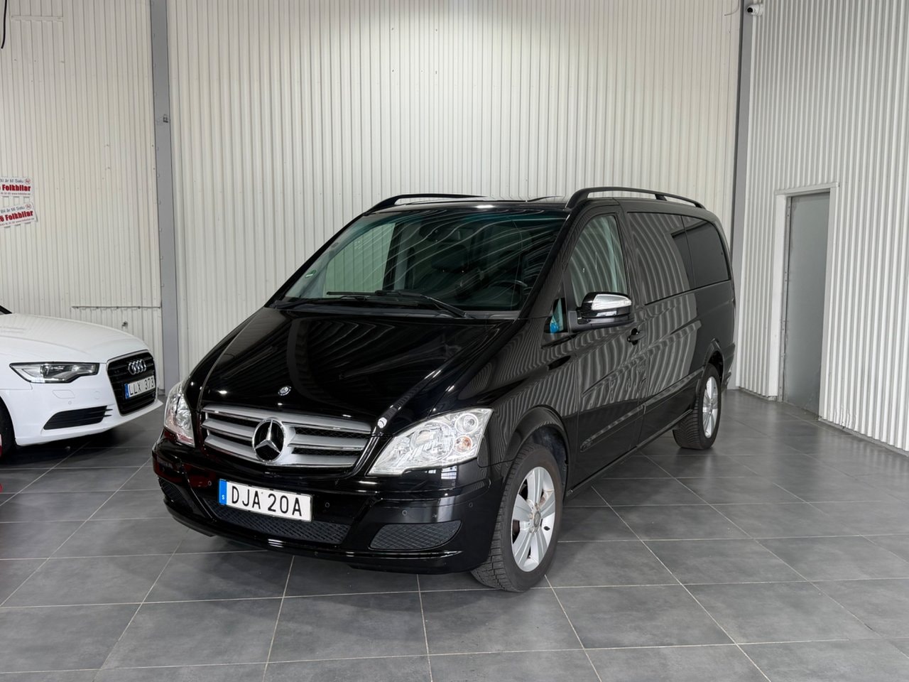 Mercedes Viano