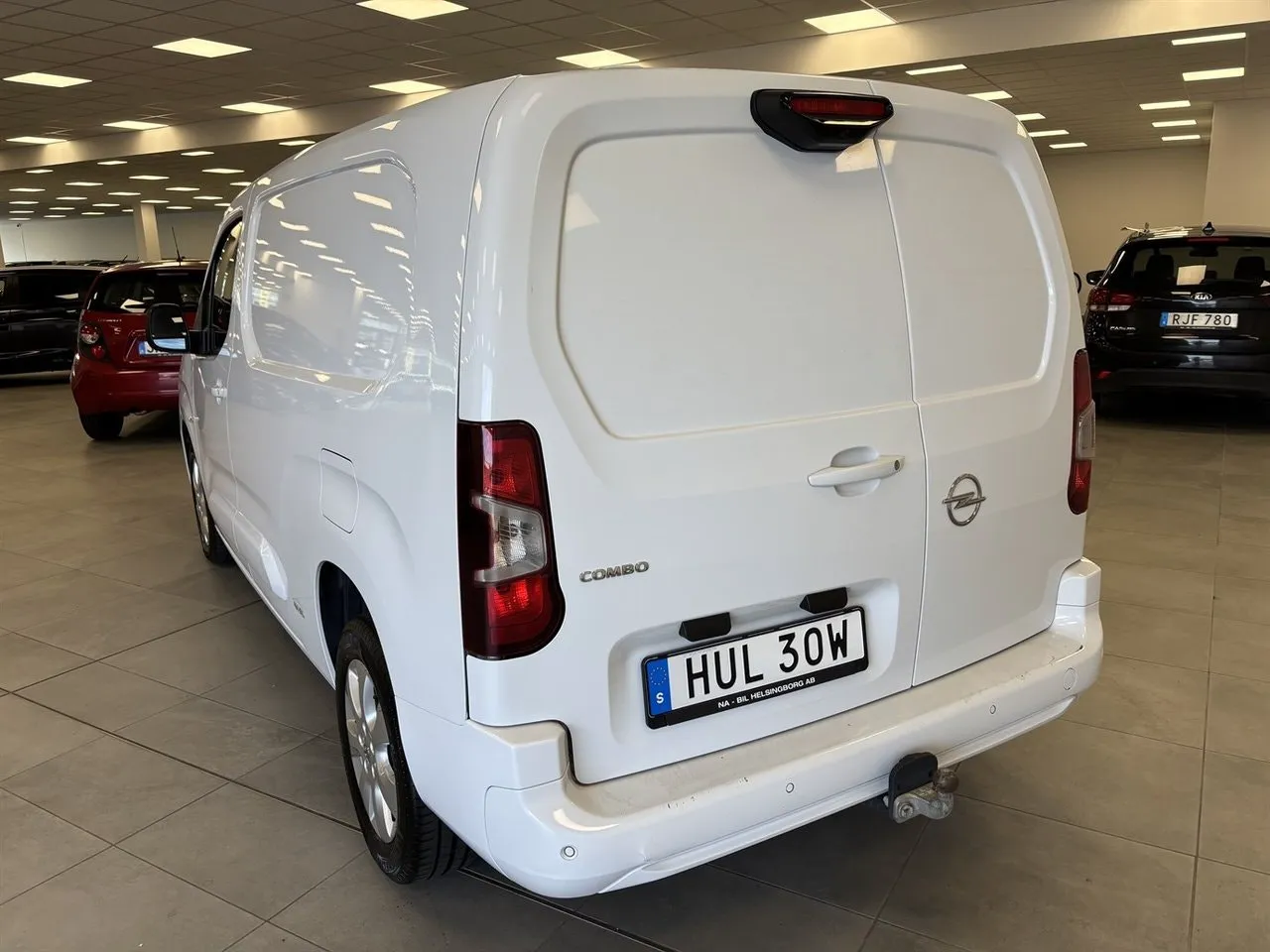 Vehicle image 3