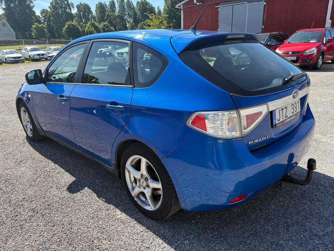 Vehicle image 3