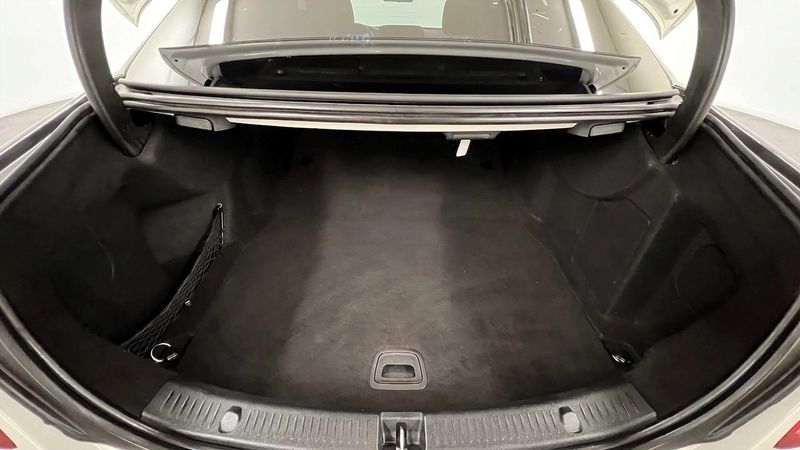 Mercedes E220 bild 13