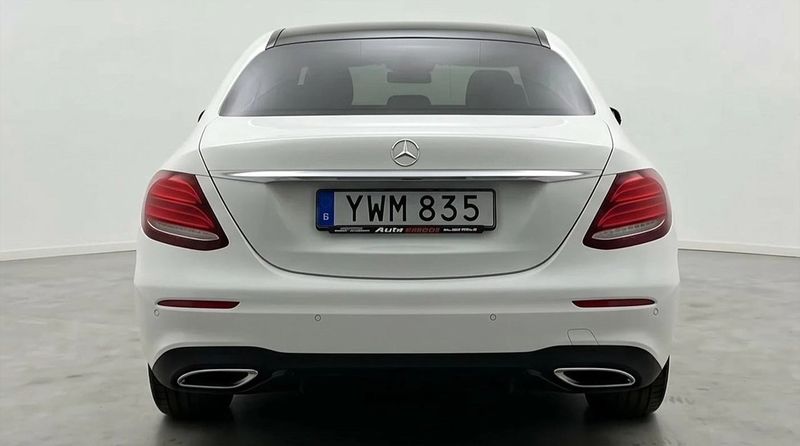 Mercedes E220 bild 5