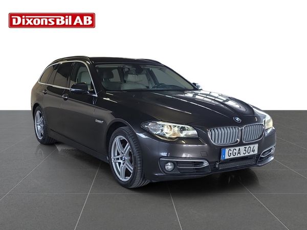 BMW 530 D xDrive Touring Steptronic / GPS / Skinnklädsel - 2014