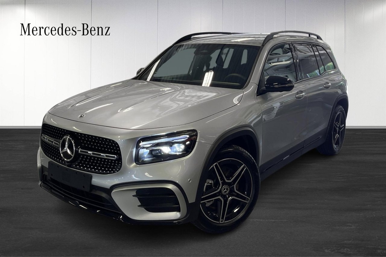 Mercedes GLB220