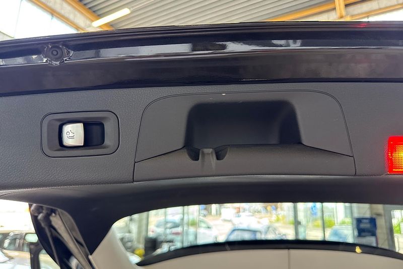 Mercedes GLC220 bild 19