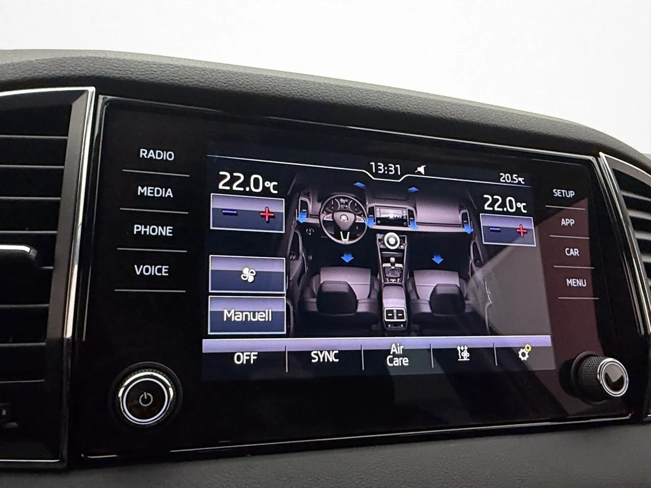 Vehicle image 20