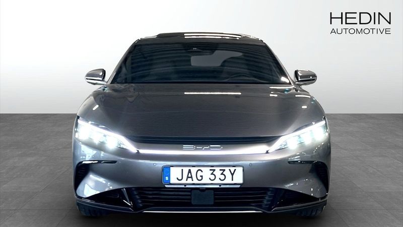 BYD Han bild 8