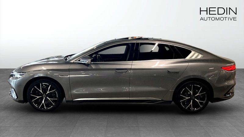 BYD Han bild 6