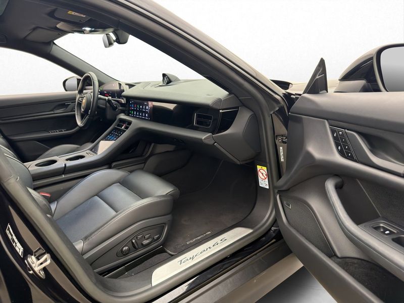 Porsche Taycan bild 33