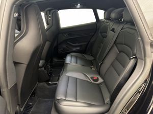 Porsche Taycan bild 35