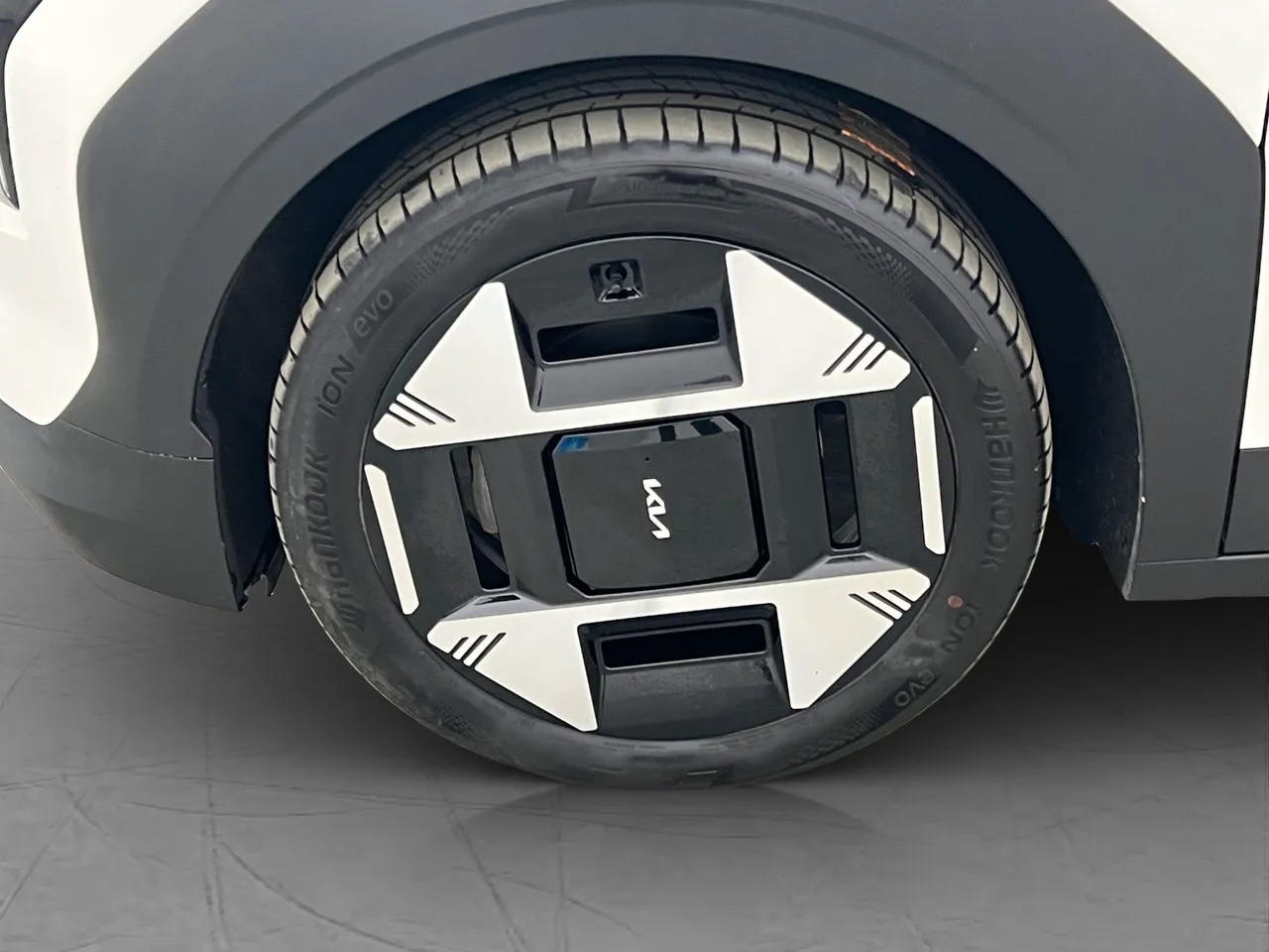 Vehicle image 31