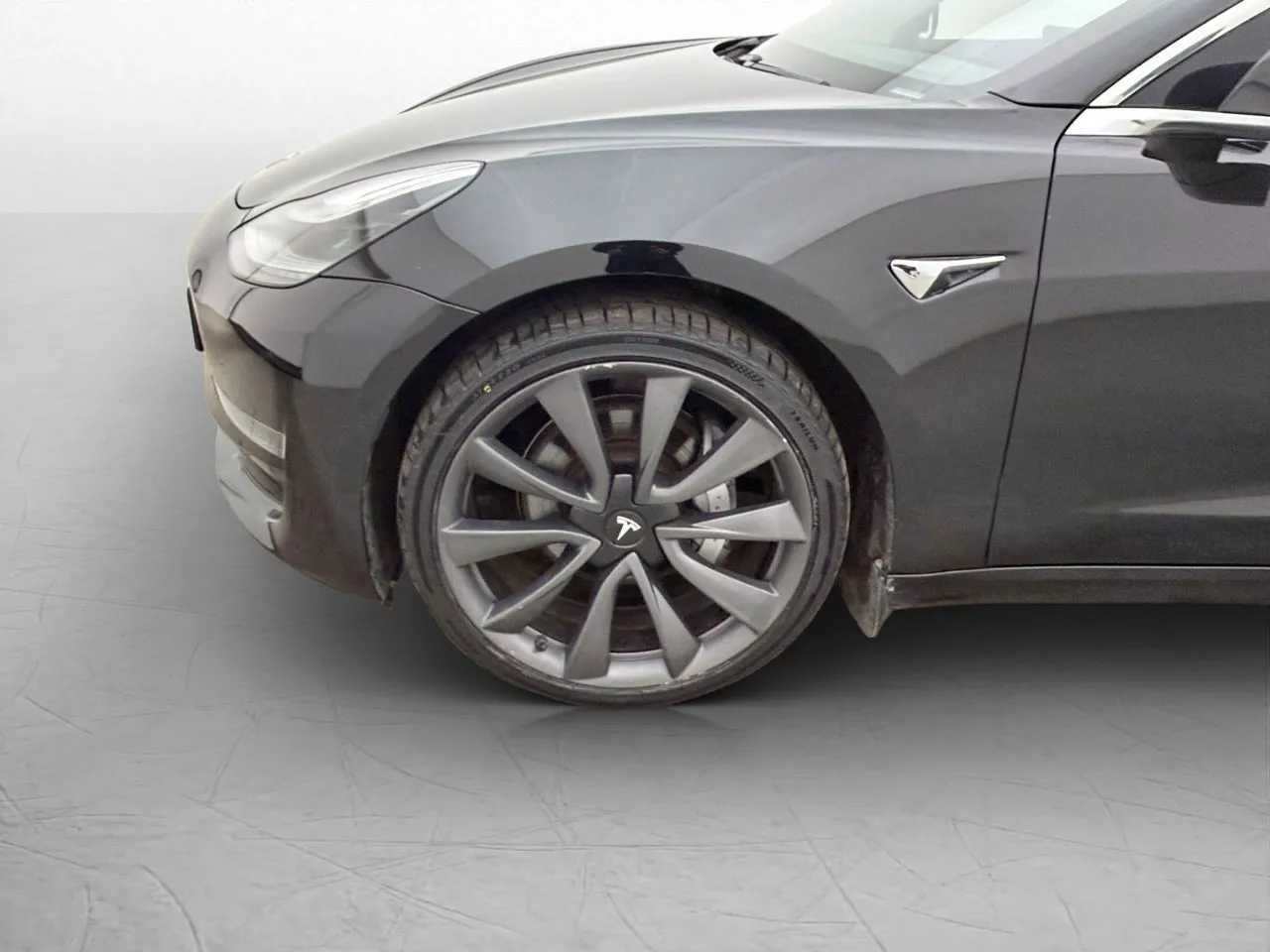 Vehicle image 33