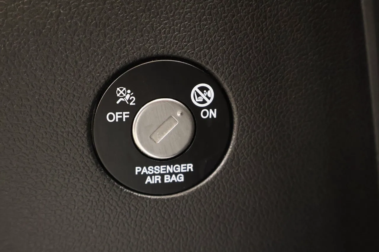Vehicle image 24