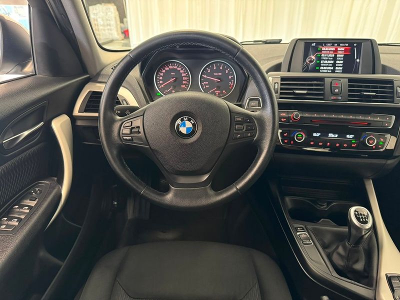 BMW 118 bild 11